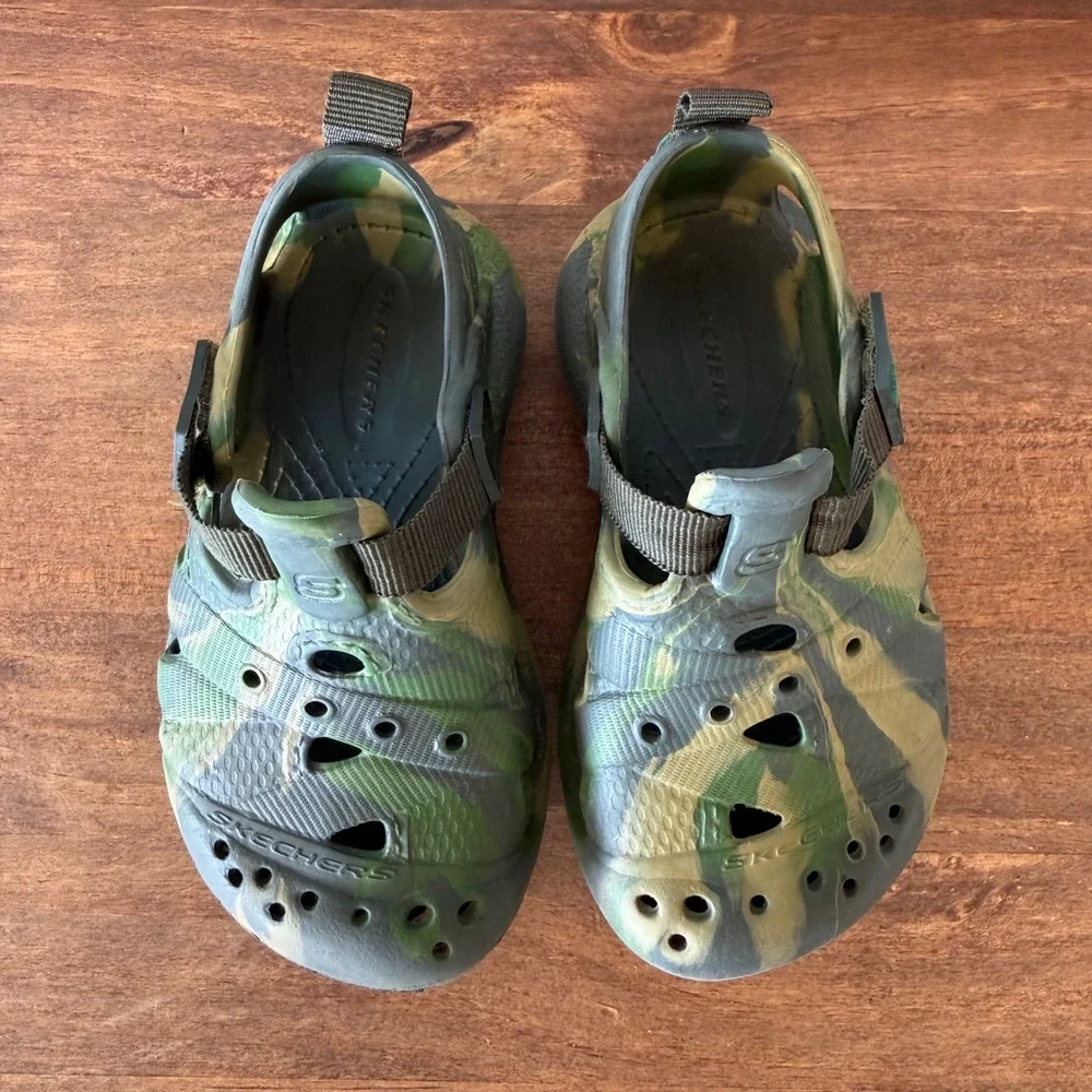 Skechers foamies koolers
